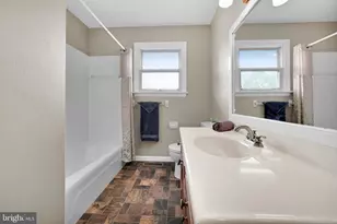 765 Brandt St, Manheim, PA 17545 - Photo 28