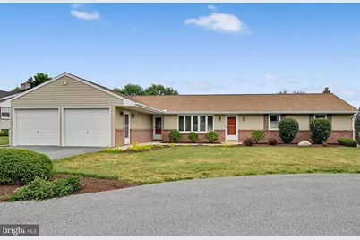765 Brandt Street, Manheim, PA 17545 - Photo 2