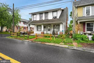 37 Mechanic St, Reinholds, PA 17569 - Photo 2
