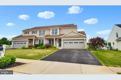 5105 Oak Leaf Drive, Mount Joy, PA 17552 - Photo 4
