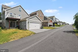 12 Pacific Blvd, Ephrata, PA 17522 - Photo 28