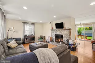 203 Whittier Ln, Lancaster, PA 17602 - Photo 6