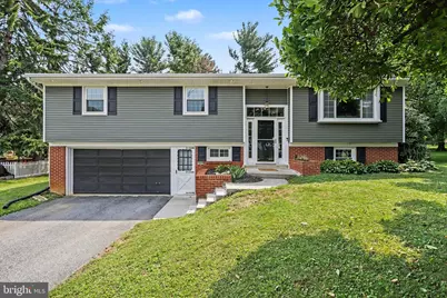 1837 Amity Drive, Lancaster, PA 17601 - Photo 2