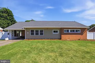 55 Stanley Ave, Landisville, PA 17538 - Photo 2