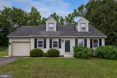 303 Parkwood Drive, Lancaster, PA 17603 - Photo 2