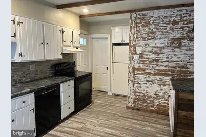 160 S Main Street #B, Manheim, PA 17545 - Photo 2