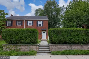 1040 E Orange St, Lancaster, PA 17602 - Photo 2