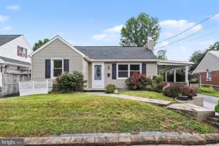 237 Noble St, Lititz, PA 17543 - Photo 2