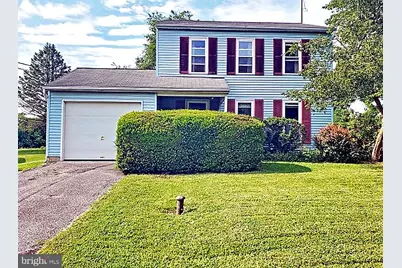 914 W Fairway Drive, Lancaster, PA 17603 - Photo 2