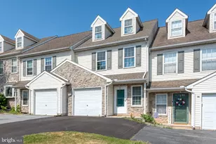 34 Heron Dr, Denver, PA 17517 - Photo 2