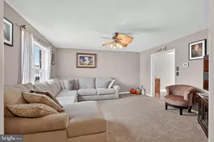 44 Sunrise Cir, Denver, PA 17517 - Photo 6