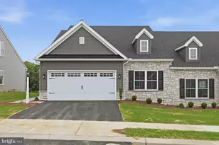 26 Waterleaf Rd, Lancaster, PA 17603 - Photo 1