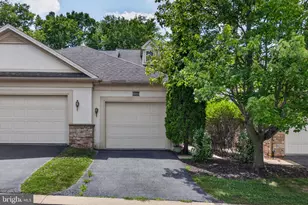 121 Creekgate Ct, Millersville, PA 17551 - Photo 2