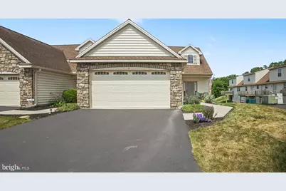 8 Arrowhead Drive, Elizabethtown, PA 17022 - Photo 1