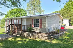 146 N Reamstown Rd, Stevens, PA 17578 - Photo 1