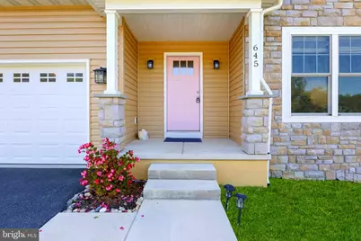 645 N Pier Drive, Lancaster, PA 17603 - Photo 2