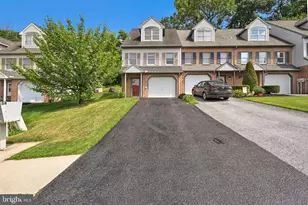 51 Ironstone Dr, Elizabethtown, PA 17022 - Photo 2
