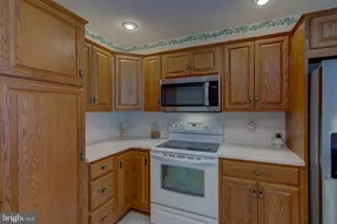 2041 Harrogate Rd, Lancaster, PA 17601 - Photo 10