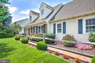 231 Cypress Ln, New Holland, PA 17557 - Photo 6