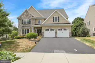 339 Spurrier Dr, Lititz, PA 17543 - Photo 2