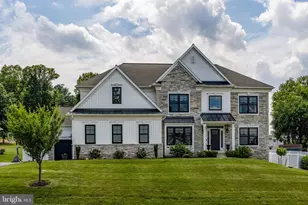 331 Cardinal Ct, East Earl, PA 17519 - Photo 1