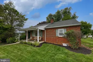 1605 Lime Valley Rd, Strasburg, PA 17579 - Photo 2