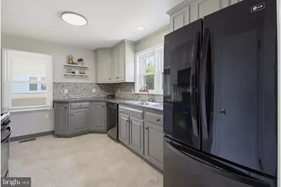 1316 Meadowcreek Lane, Lancaster, PA 17603 - Photo 12