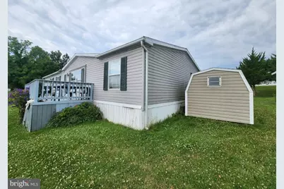 106 Clearfield Court E, Lancaster, PA 17603 - Photo 1