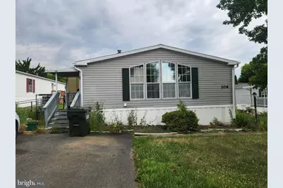 106 Clearfield Court E, Lancaster, PA 17603 - Photo 2