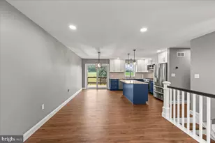 915 N Colebrook Rd, Manheim, PA 17545 - Photo 8