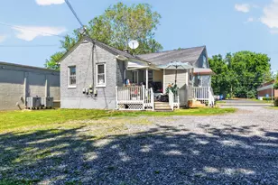 216 W Fulton St, Ephrata, PA 17522 - Photo 16