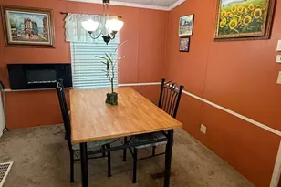 105 Dovefield Dr, Lancaster, PA 17603 - Photo 2