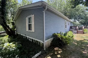 105 Dovefield Dr, Lancaster, PA 17603 - Photo 16