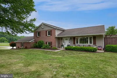 2107 Ashwood Lane, Elizabethtown, PA 17022 - Photo 1