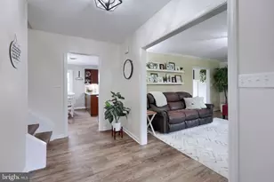2107 Ashwood Ln, Elizabethtown, PA 17022 - Photo 10