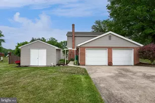 2107 Ashwood Ln, Elizabethtown, PA 17022 - Photo 6