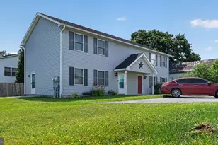 15 Stoltzfus Ln, Leola, PA 17540 - Photo 4