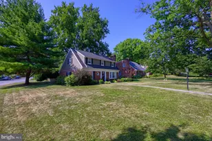 1024 Skyline Dr, Lancaster, PA 17601 - Photo 4