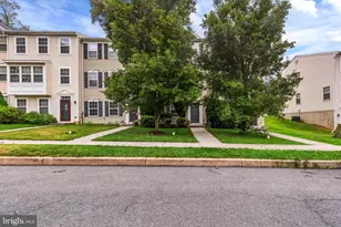 344 Dickens Dr, Lancaster, PA 17603 - Photo 1