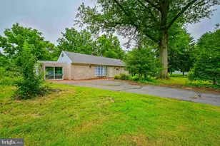 2 Gable Park Rd, Lancaster, PA 17603 - Photo 2
