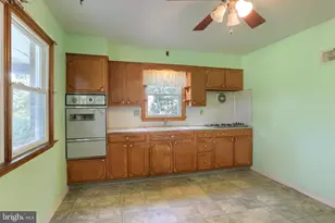 6370 Sundra Dr, East Petersburg, PA 17520 - Photo 10