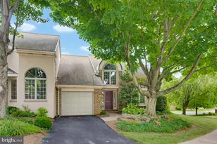 232 Willow Valley Dr, Lancaster, PA 17602 - Photo 2