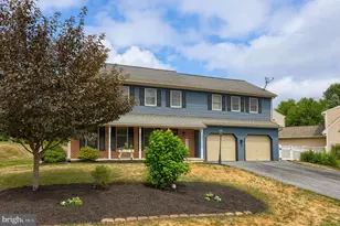 323 Knights Bridge Way, Lititz, PA 17543 - Photo 2