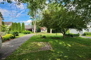 341 N Broad St, Lititz, PA 17543 - Photo 8