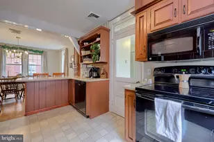 585 W Main St, New Holland, PA 17557 - Photo 28