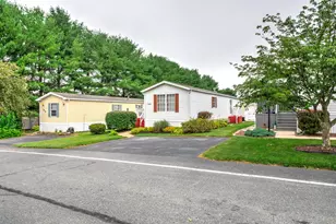 206 Saddleford Ct N, Lancaster, PA 17603 - Photo 2