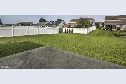 631 Sunflower Street, New Holland, PA 17557 - Photo 8