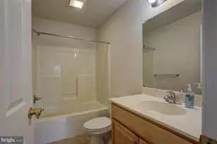 631 Sunflower St, New Holland, PA 17557 - Photo 34