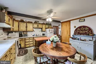 945 Maple St, Lititz, PA 17543 - Photo 6
