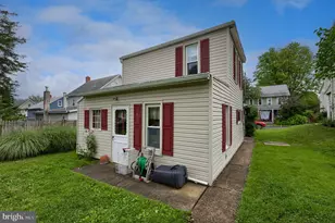 945 Maple St, Lititz, PA 17543 - Photo 28